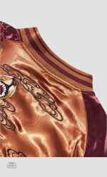 Sukajan stylé avec lion, parfait pour un look audacieux