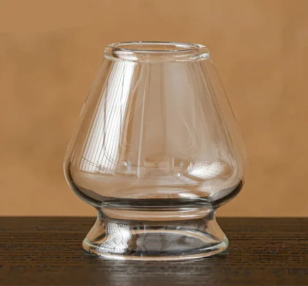 support-chasen-matcha-transparent-1 Support Chasen Matcha transparent pour un service de thé élégant