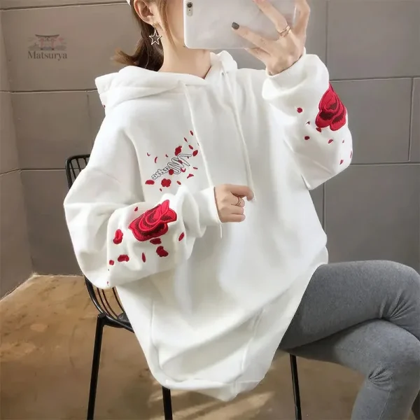 Sweat japonais avec motifs inspirés de la culture nippone