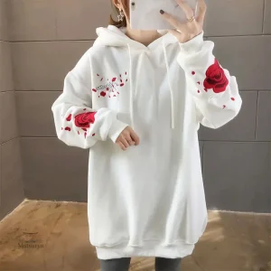 Vêtement femme au design japonais unique et stylé