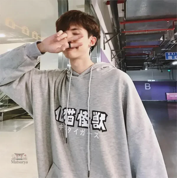 Mode japonaise : sweat avec illustration de chat comique