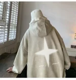 Confort et style réunis dans ce sweat japonais