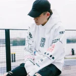Vêtement streetwear japonais confortable et tendance