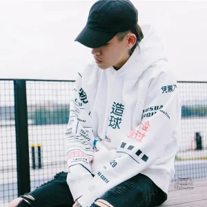 Vêtement streetwear japonais confortable et tendance