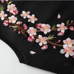 T-shirt léger japonais avec broderie fine
