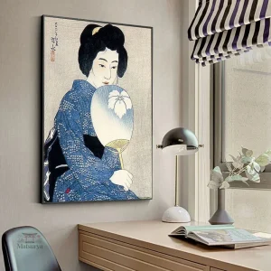 Tableau femme en kimono tenant un éventail japonais