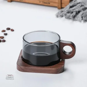 Tasse japonaise en céramique avec poignée en bois