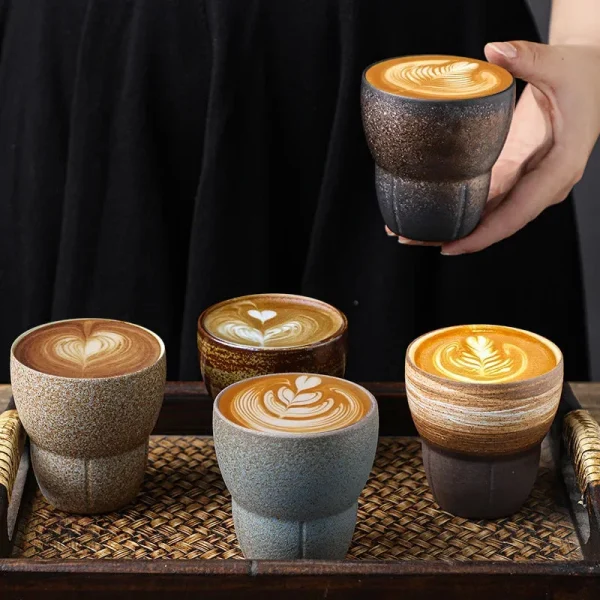 tasse-a-cafe-japonaise-poterie-1 Tasse à café japonaise en poterie artisanale