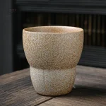 Tasse à café en poterie avec design japonais unique