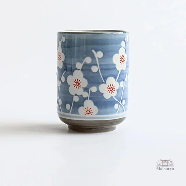 Mignonne tasse à thé fleurs japonaises
