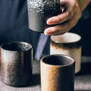 Tasse céramique japonaise élégante et artisanale