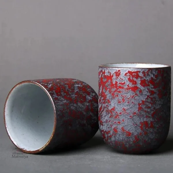 Tasse céramique japonaise à motif floral