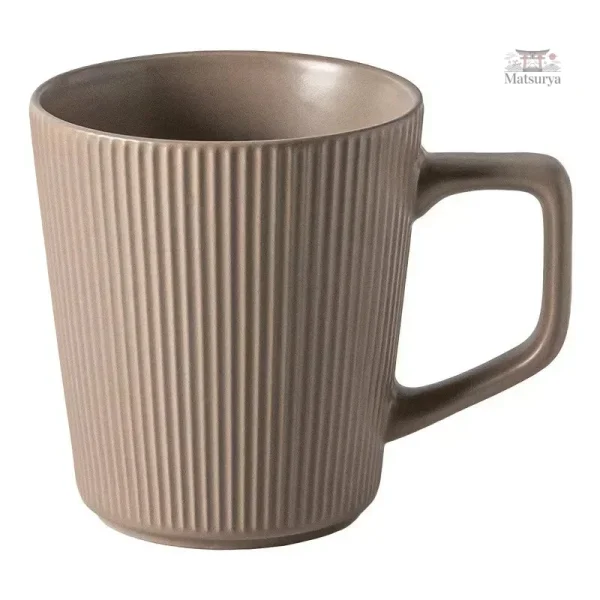 Tasse japonaise à motifs rayés colorés