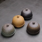 Tasse traditionnelle nippone avec soucoupe assortie