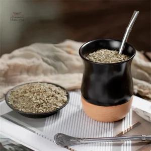 Tasse japonaise en bois élégante