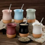 Tasse japonaise avec base en bois