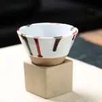 Tasse conique élégante pour table japonaise