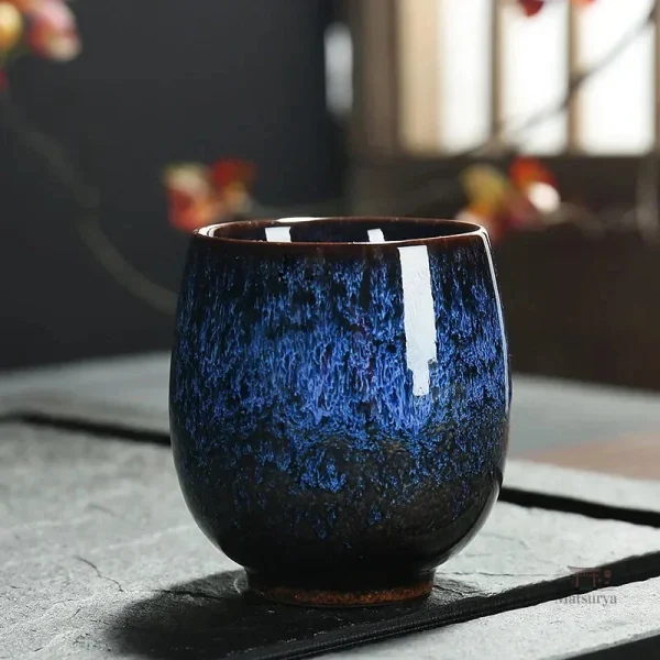 Tasse décorative aux influences japonaises
