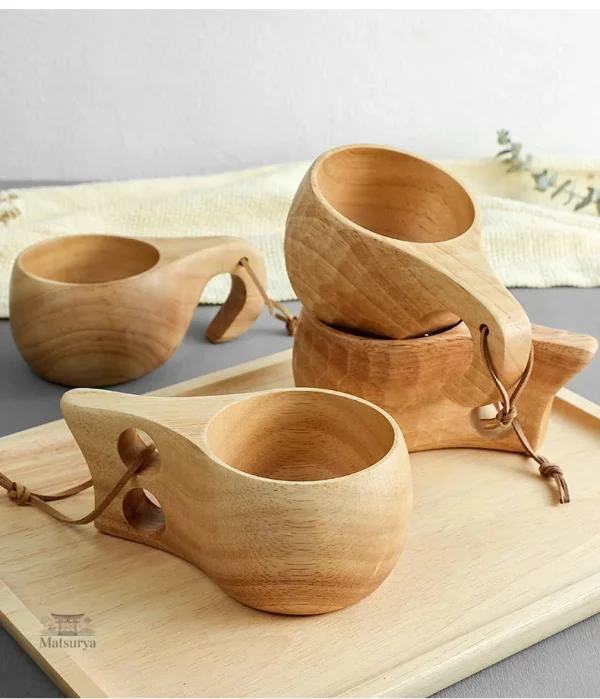 Tasse en bois sculptée, esthétique japonaise