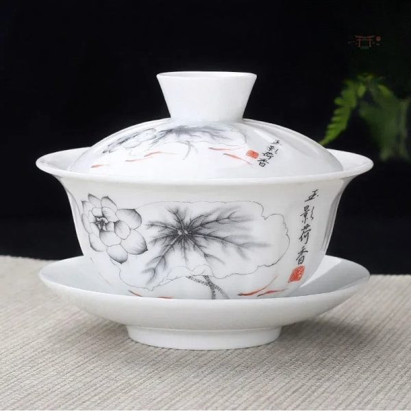 Tasse lotus japonaise au design floral