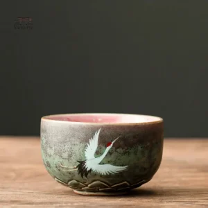 Tasse avec motif de grue, design japonais traditionnel