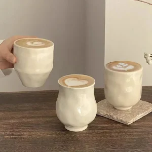 Tasse japonaise minimaliste en céramique blanche