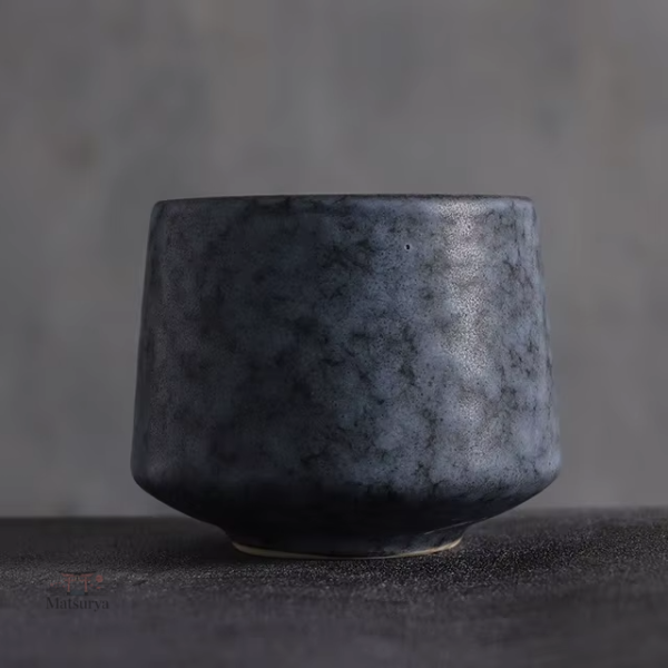 Tasse artisanale inspirée de la culture japonaise