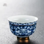 Tasse japonaise en porcelaine, design traditionnel