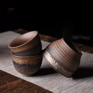 Tasse japonaise en poterie artisanale