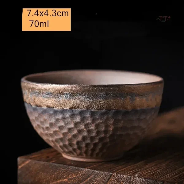 Tasse japonaise aux motifs raffinés
