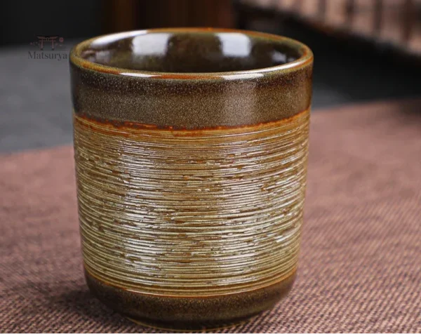 Poterie japonaise, tasse pour boissons chaudes