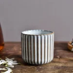 Tasse japonaise au style rétro intemporel