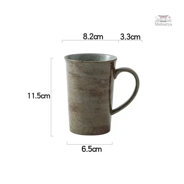 Tasse japonaise en terre cuite, élégante et simple