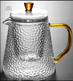 Théière à infusion japonaise avec détails dorés