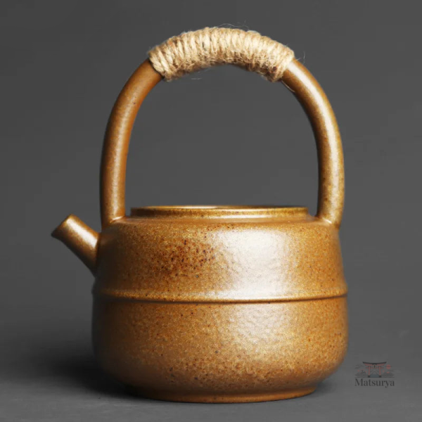 Théière classique japonaise, style élégant