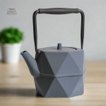 Théière japonaise au style moderne pour amateurs de thé
