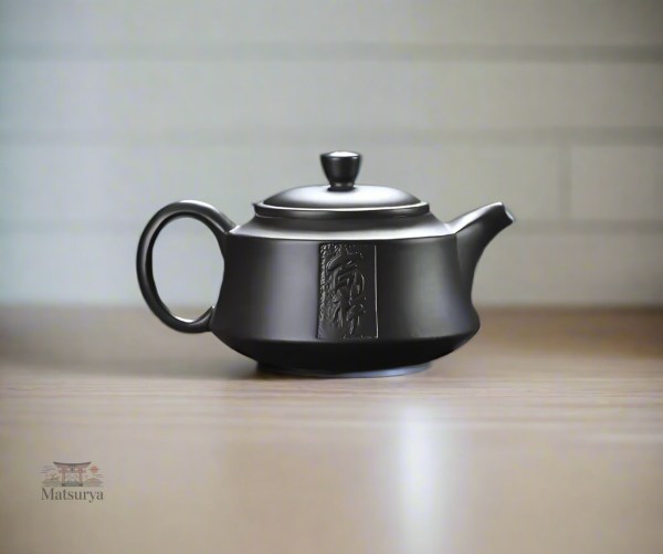 Théière classique en céramique japonaise