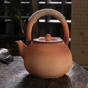 Théière japonaise en terre cuite