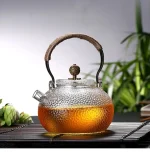Théière en verre pour une expérience de thé authentique
