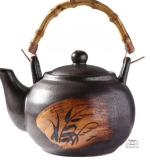 Théière japonaise à l'esthétique soignée