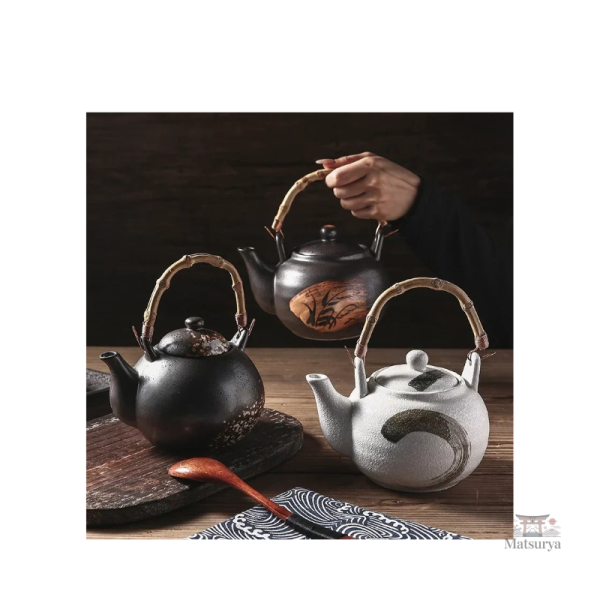 Théière artisanale en céramique japonaise