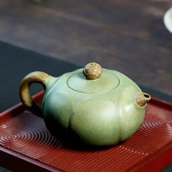 Théière traditionnelle japonaise pour amateurs de thé