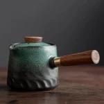 Théière contemporaine avec une touche japonaise