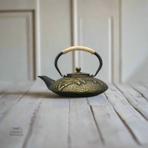 Théière en céramique avec motif bambou japonais