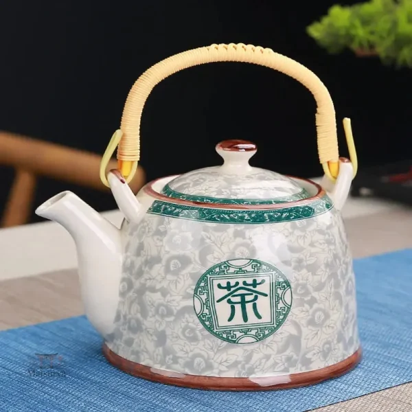Théière japonaise à main