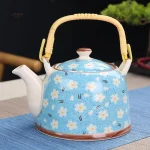 Théière en porcelaine fine