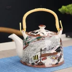 Théière en céramique artisanale