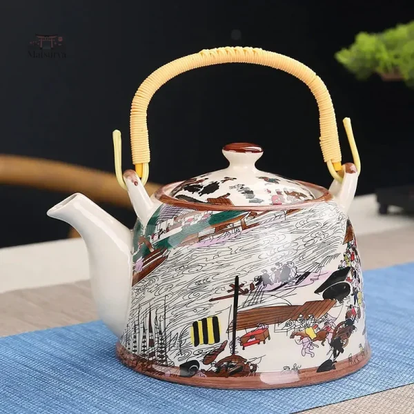 Théière en céramique artisanale
