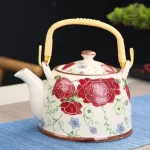 Théière japonaise élégante