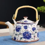 Théière en porcelaine émaillée